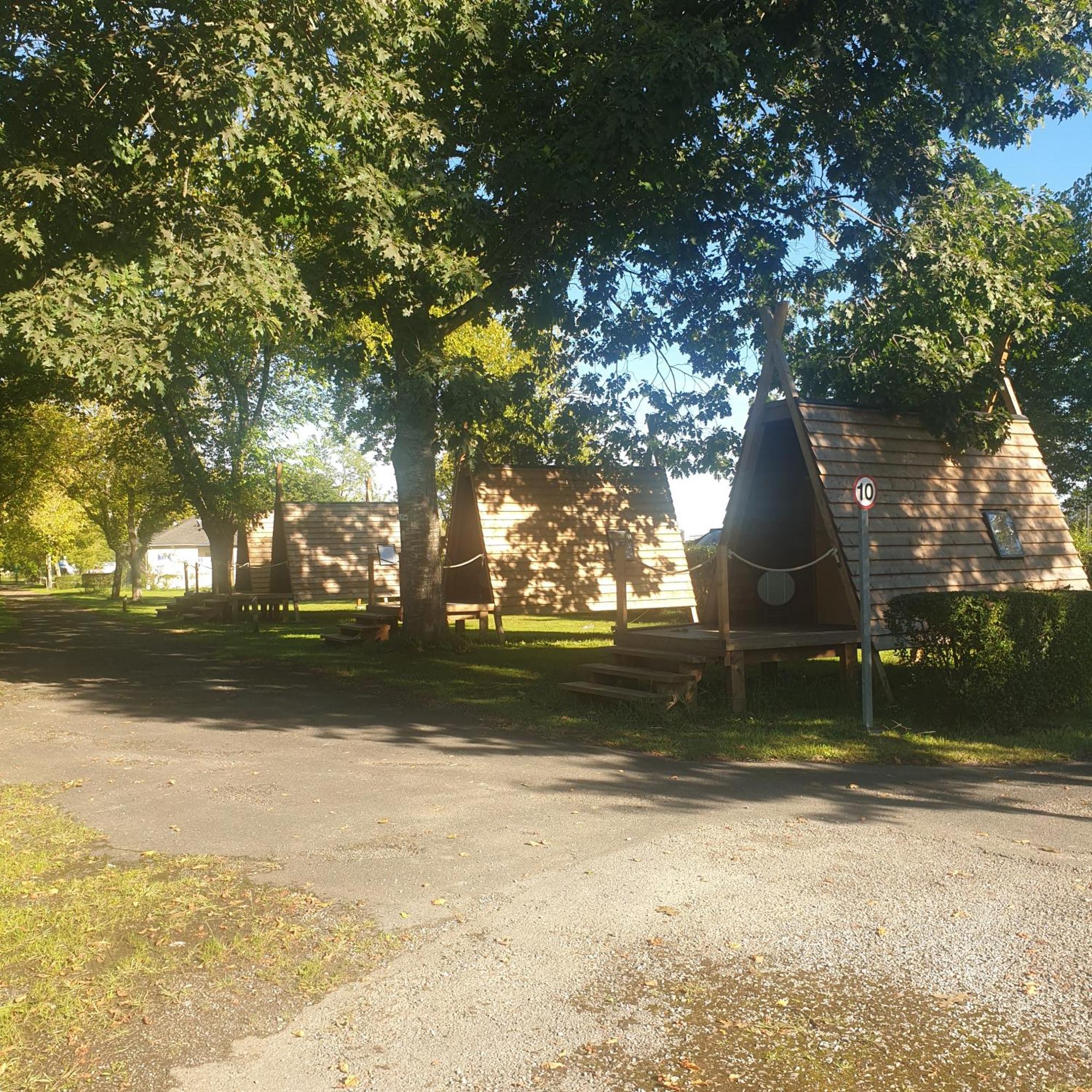 Camping Pyrenees Nature โอโลรง-แซ็ง-มารี ภายนอก รูปภาพ